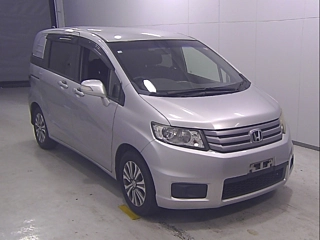 HONDA FREED 2012