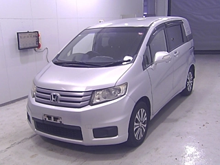 HONDA FREED 2012