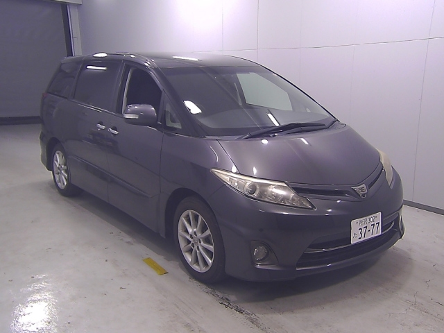 TOYOTA ESTIMA 2010