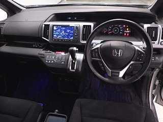 HONDA STEP WAGON 2014