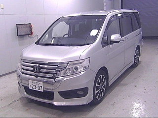 HONDA STEP WAGON 2014