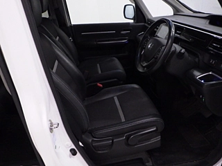 HONDA STEP WAGON 2015
