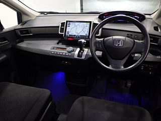 HONDA FREED 2013