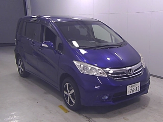 HONDA FREED 2013