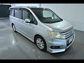 HONDA STEP WAGON 2012