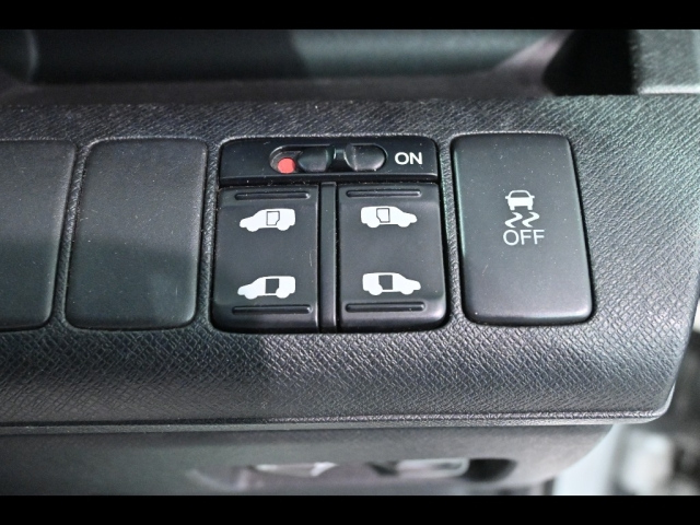 HONDA STEP WAGON 2012