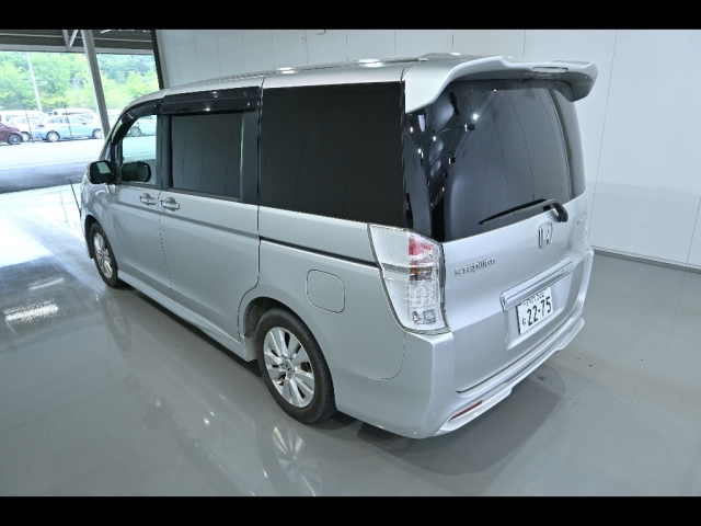 HONDA STEP WAGON 2012