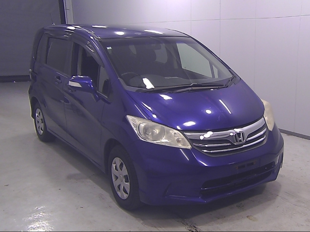 HONDA FREED 2012