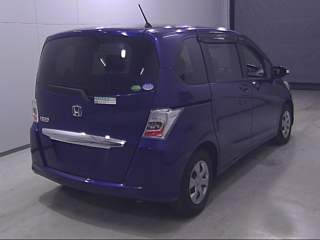 HONDA FREED 2012