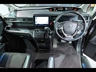 HONDA STEP WAGON 2016