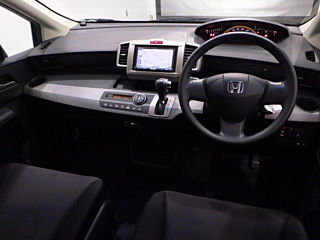 HONDA FREED 2010