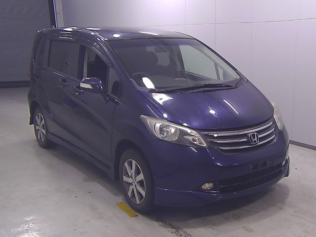 HONDA FREED 2010