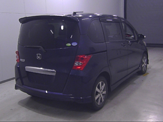 HONDA FREED 2010