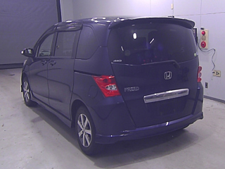 HONDA FREED 2010