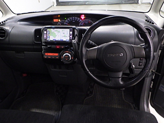 DAIHATSU TANTO 2010