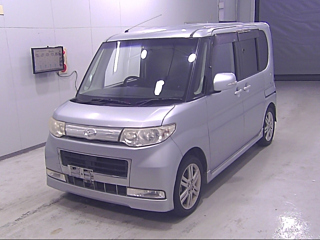 DAIHATSU TANTO 2010