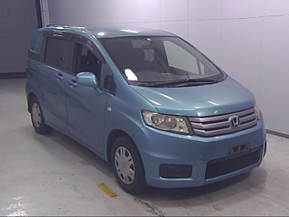 HONDA FREED 2010