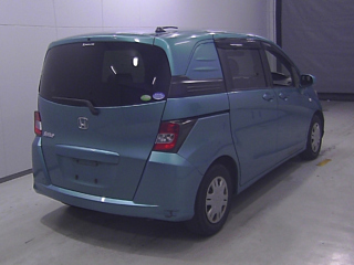 HONDA FREED 2010