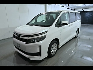 TOYOTA VOXY 2014