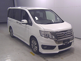 HONDA STEP WAGON 2014