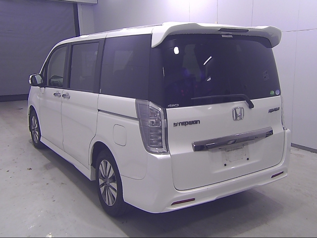 HONDA STEP WAGON 2014