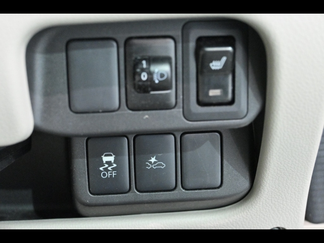 MITSUBISHI EK WAGON 2018