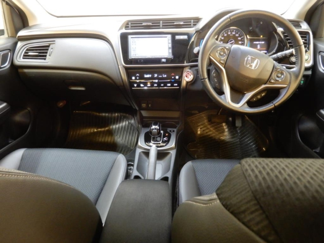HONDA GRACE 2018