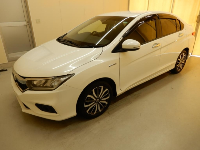 HONDA GRACE 2018
