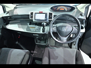 HONDA FREED 2010