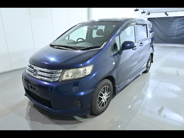 HONDA FREED 2010