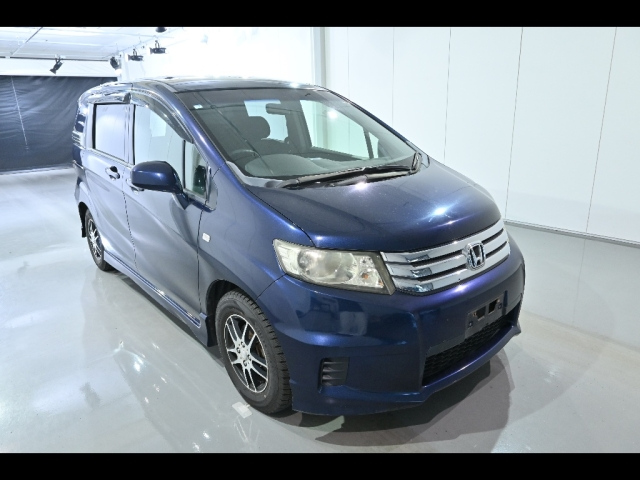HONDA FREED 2010