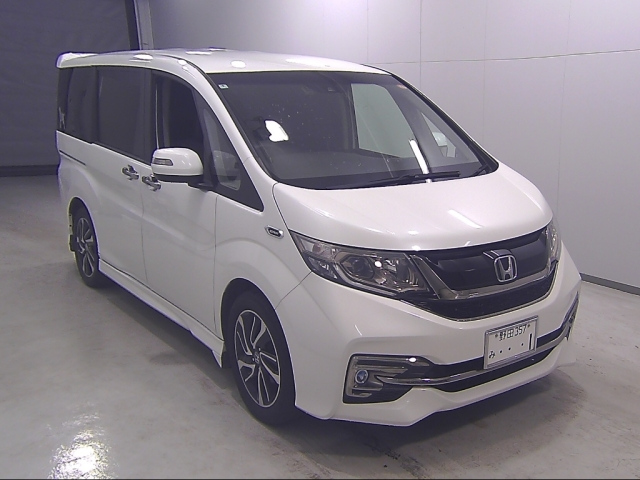 HONDA STEP WAGON 2016