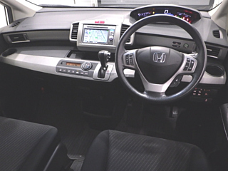 HONDA FREED 2012