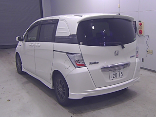 HONDA FREED 2013