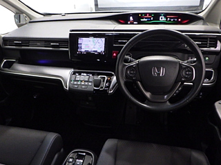 HONDA STEP WAGON 2017