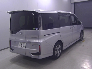 HONDA STEP WAGON 2017