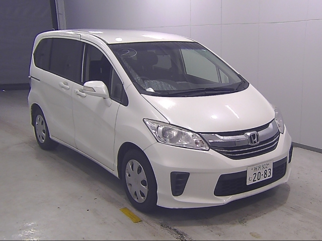 HONDA FREED 2015