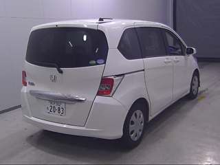 HONDA FREED 2015
