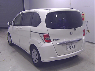 HONDA FREED 2015