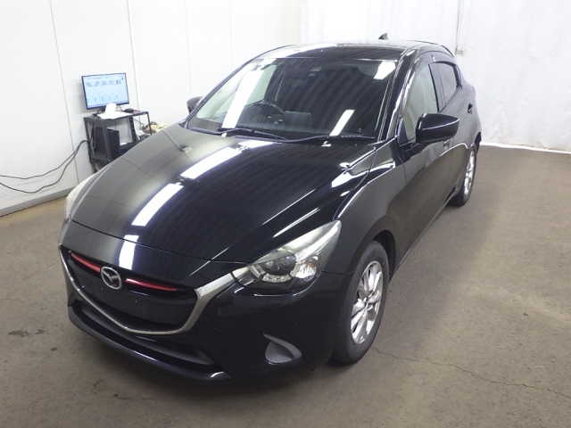 MAZDA DEMIO 2015