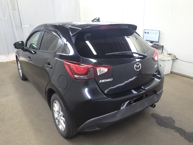 MAZDA DEMIO 2015