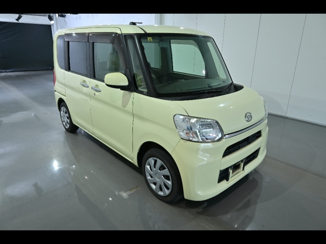 DAIHATSU TANTO 2014