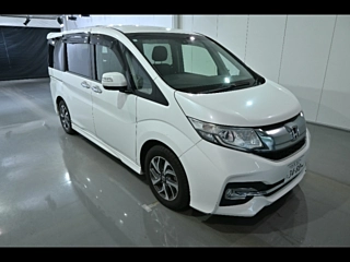 HONDA STEP WAGON 2017