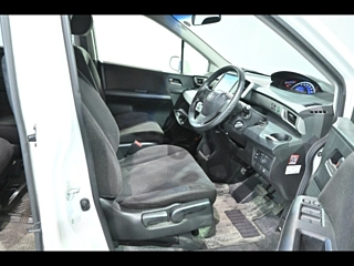 HONDA FREED 2013