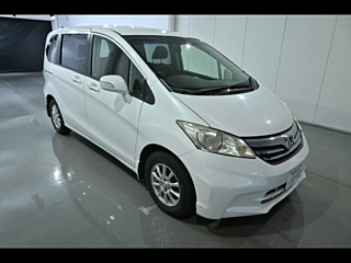 HONDA FREED 2013