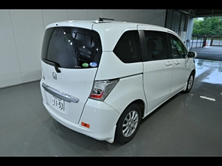 HONDA FREED 2013