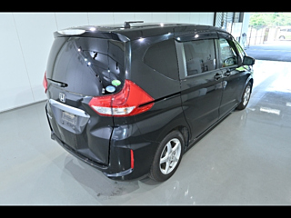 HONDA FREED 2016