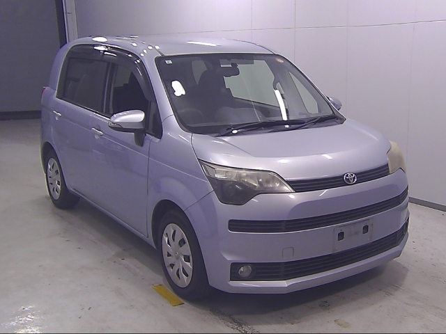 TOYOTA SPADE 2013