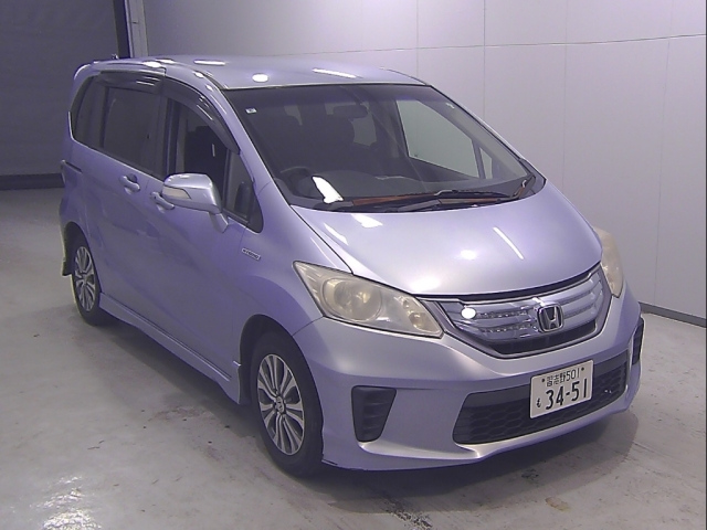 HONDA FREED 2013