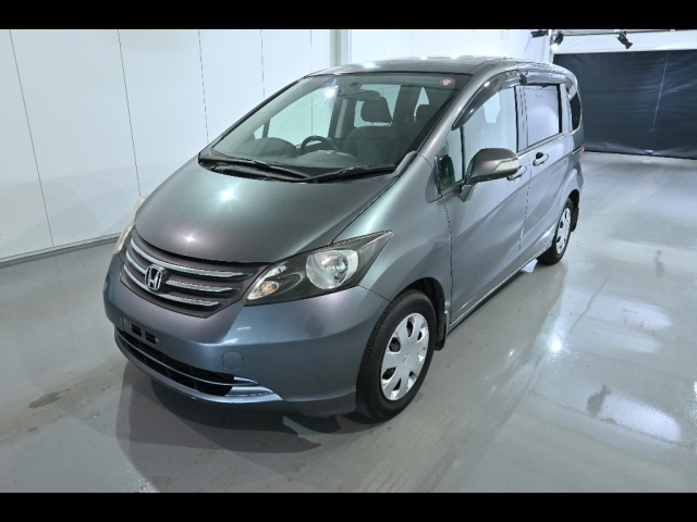 HONDA FREED 2010